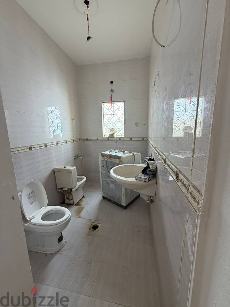 family room in alkhawir for rent استديو غرفة و مطبخ و حمام بالخوير قرب بدر السما و دروزة الخوير 4