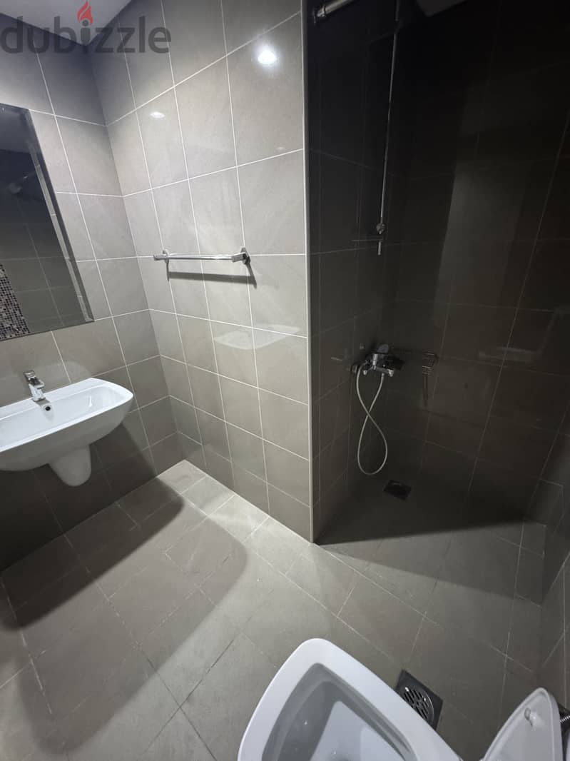  Spacious 2BHK Apartment for Rent in Azaiba – Shared Pool 6
