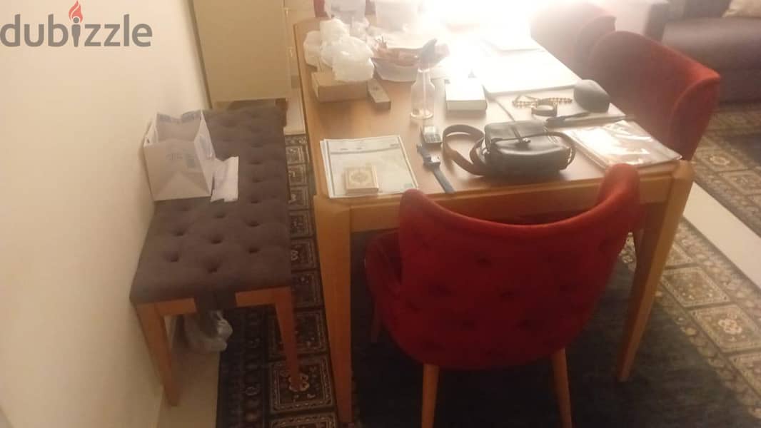 6 seater dining table 1
