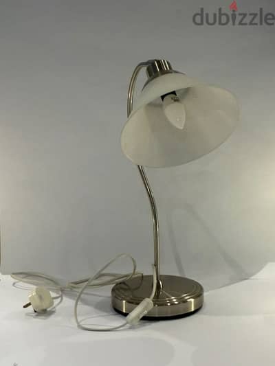 Table lamp