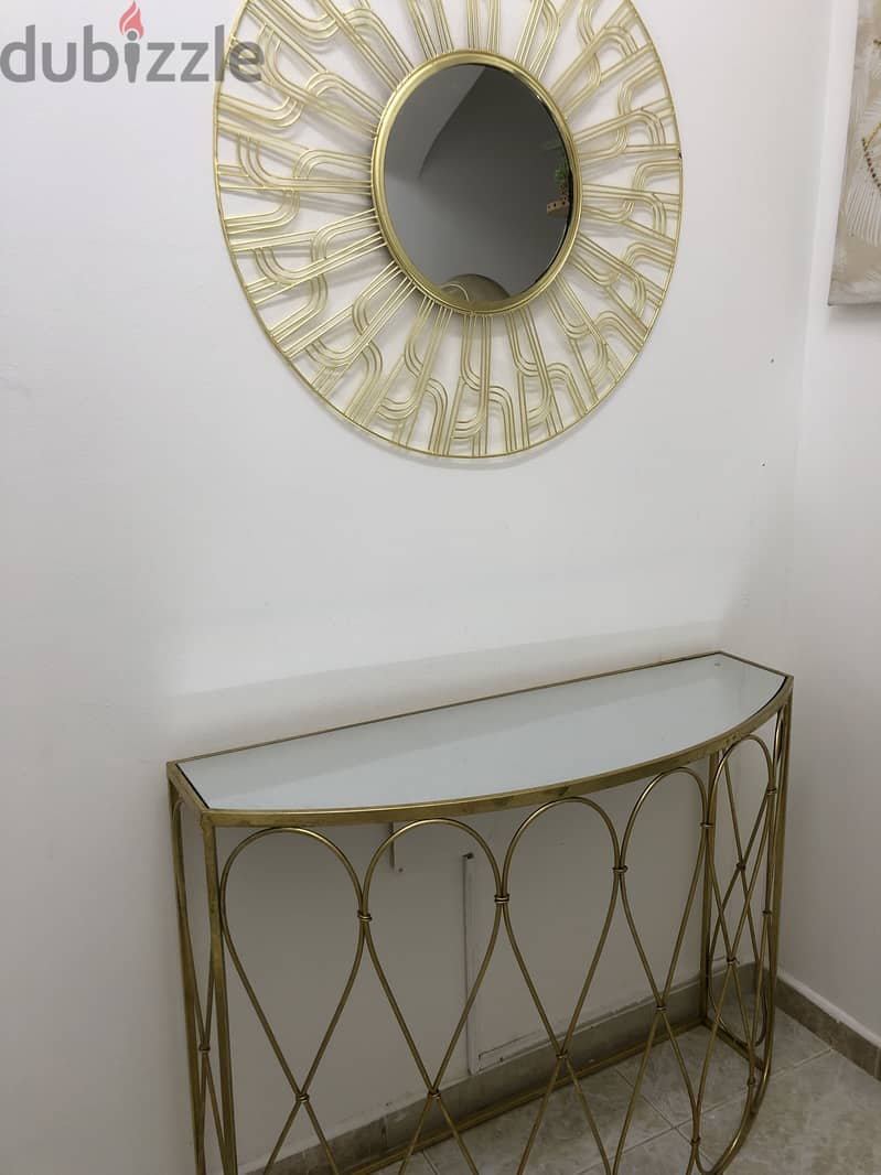 table and mirror 3