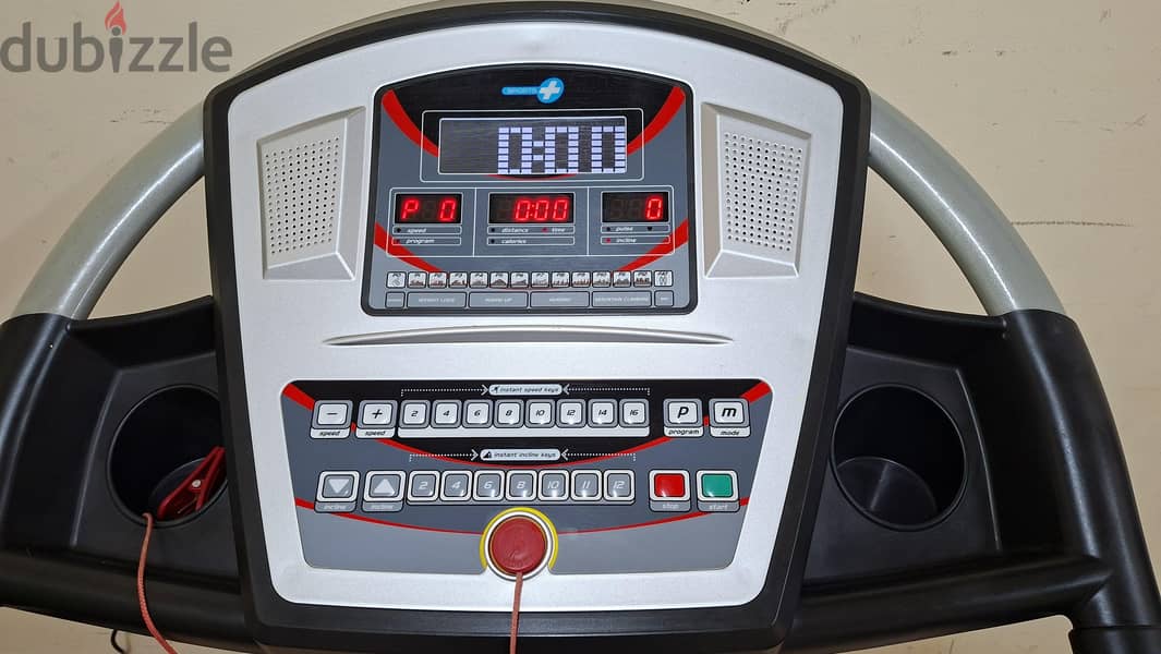 Treadmill with Automatic Inclined Function(Can be Deliver also) 1