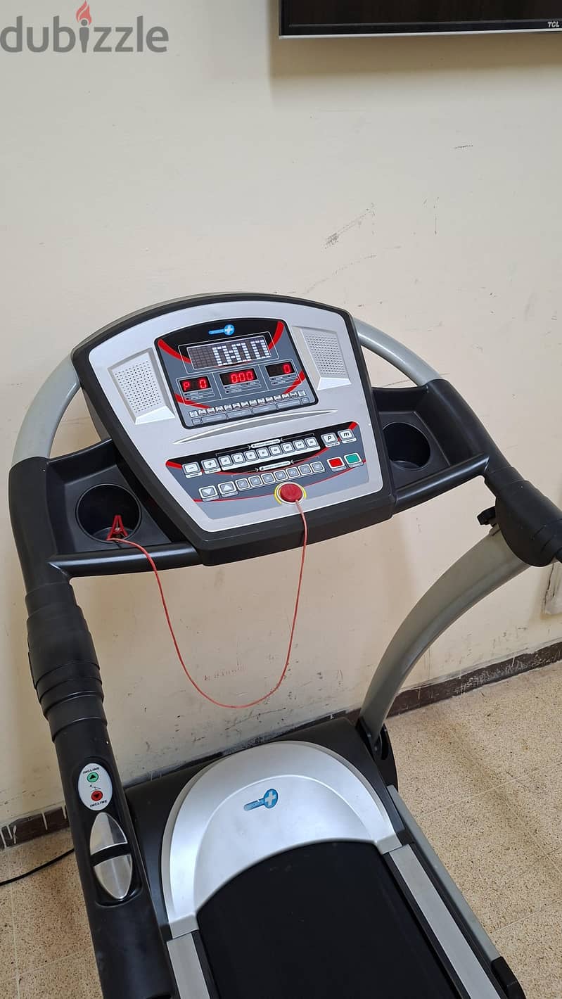 Treadmill with Automatic Inclined Function(Can be Deliver also) 7