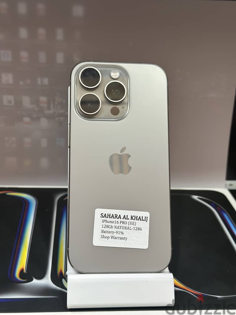 Apple - iPhone 16 Pro 3