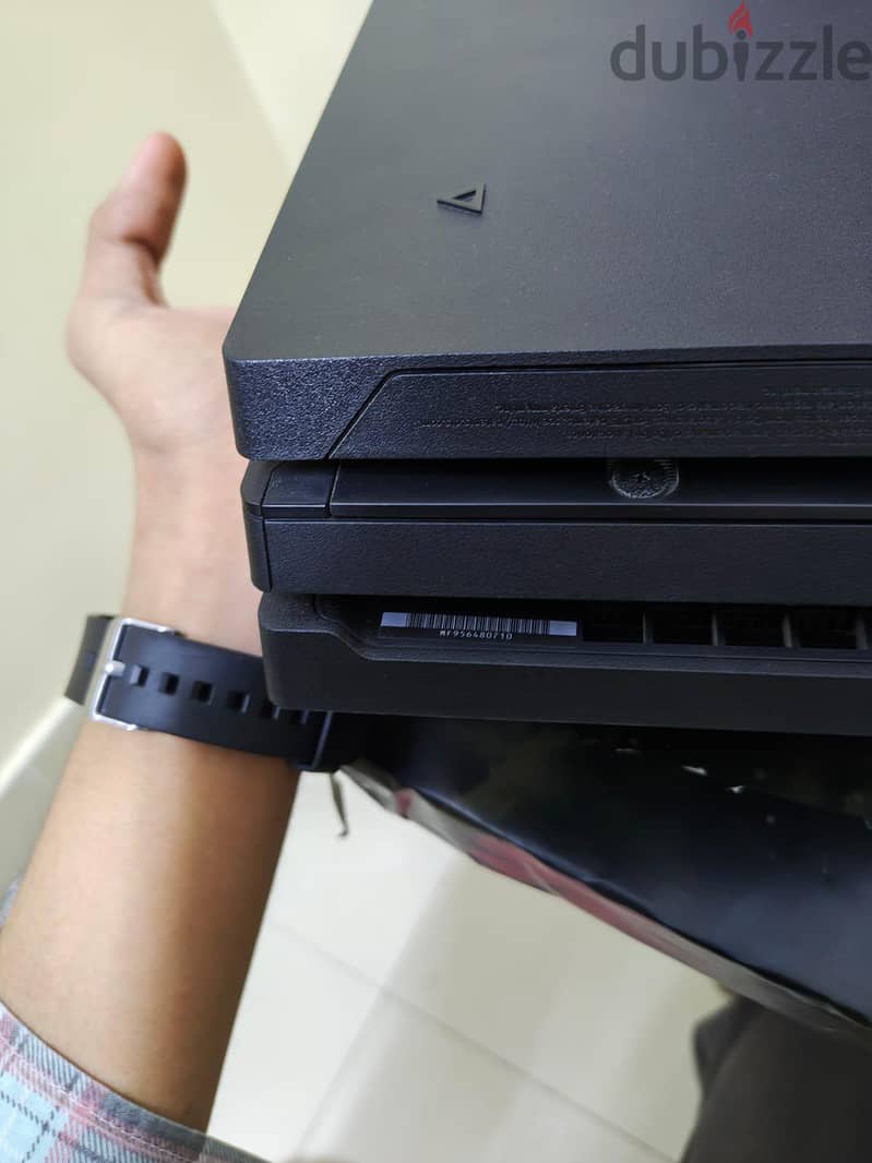 PS4 Pro 1TB (CUH-7200 Quiet Model) – Fully Modded 4