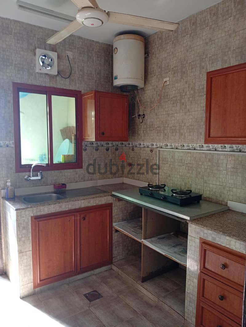 furnished room for in Ghubrah 4