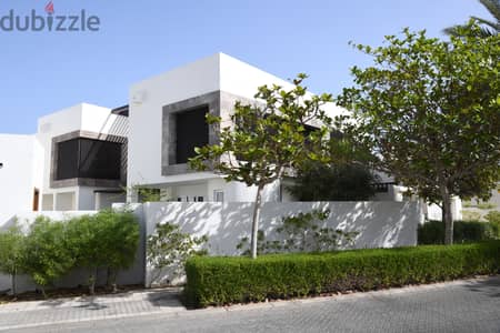 Spacious 7-Bedroom Tombazi-Style Villa with Landscaped Garden and Private Pool Muscat, Oman