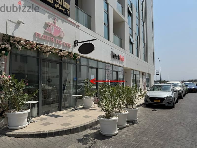 محل للإيجار على شارع الموج Retail unit for rent near almouj 3