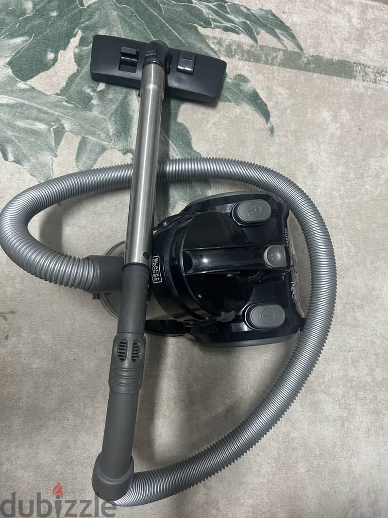 Black & Decker Vaccum Cleaner 1480W 3