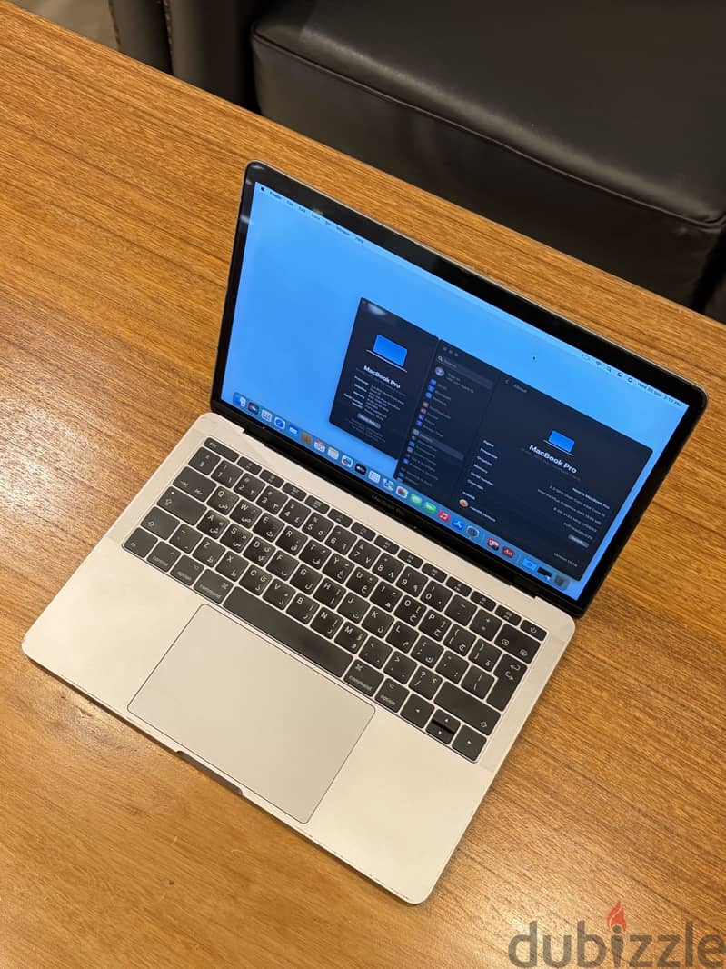Apple - Mackbook Pro 13-Inch 2017 A 5 Core 8/256 gb silver 2