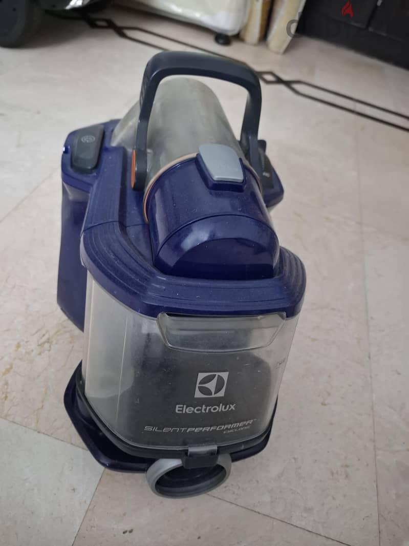 Electrolux Vacuum cleaner 2000W, made in Germany 7