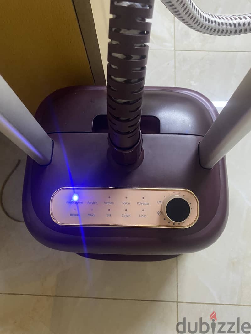 Black+Decker Garment Steamer 3