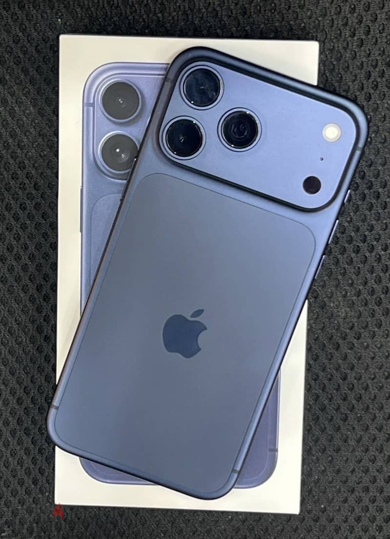 Apple - iPhone 17 Pro 2