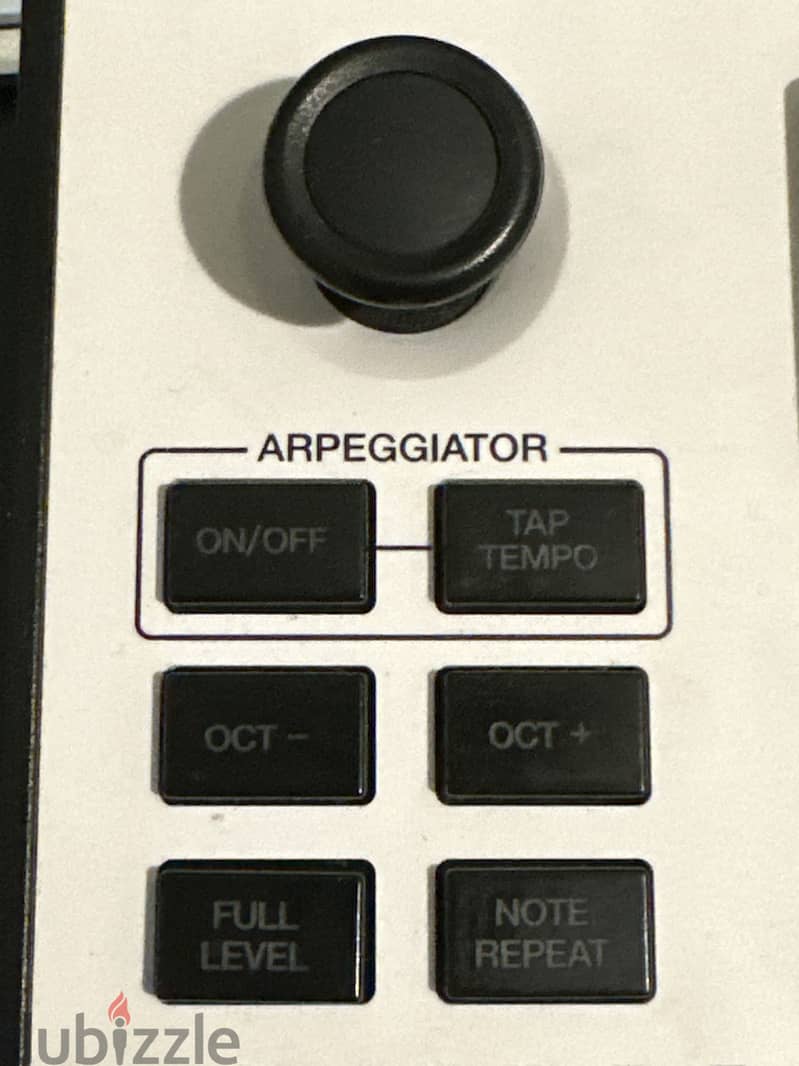 Akai MPK Mini MK3 (White) 2