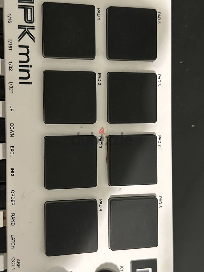 Akai MPK Mini MK3 (White) 5