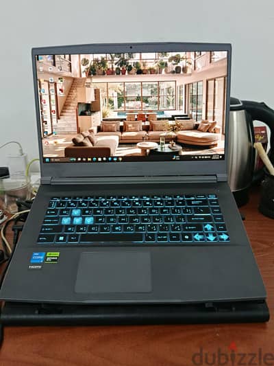 MSI THIN 15 USED ALMOST A YEARS