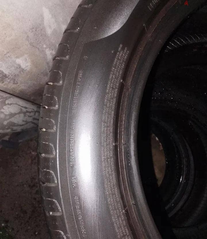4 اطارات بيريللي 245/50 R18 نظافة ممتازة 5