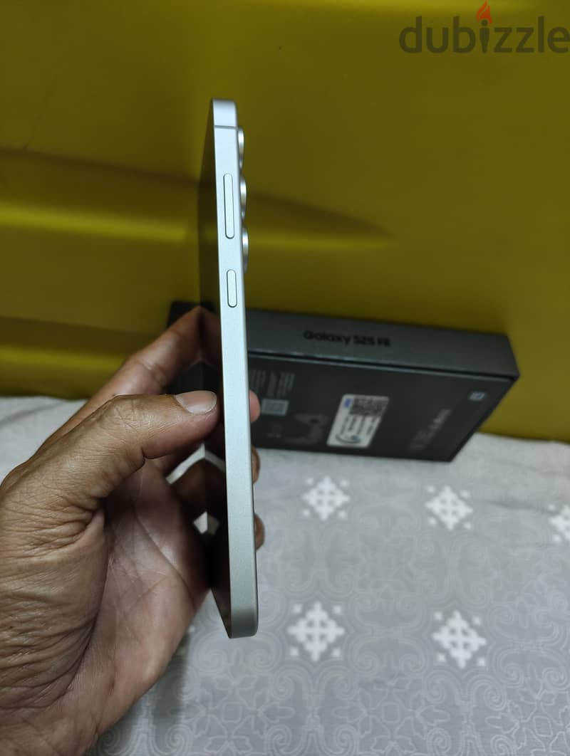 Samsung S25 FE 256 GB 2 month used 3