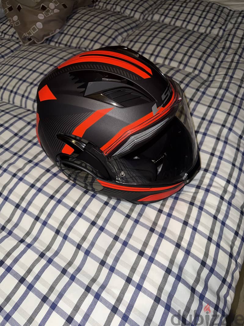 Ls2 helmet 1
