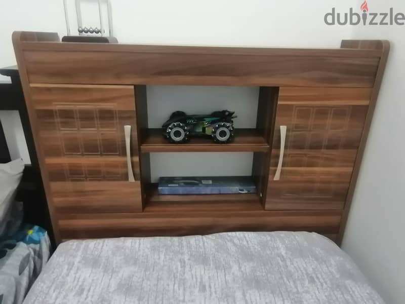 single bed +cabourt+dressing table for sale 1