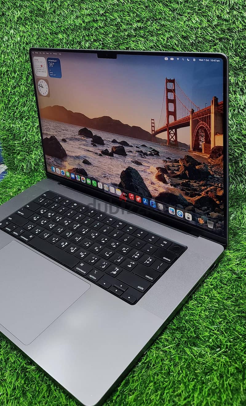 MacBook Pro A2485 M1 Pro Processor 16gb 1tb 88% battery 5