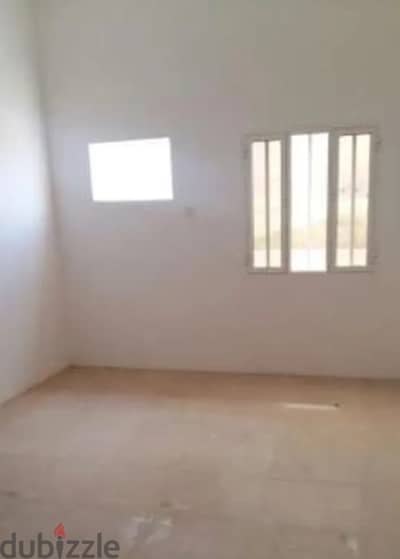  For Rent | 3-Bedroom Apartment in Al Ghalilah – Sur 