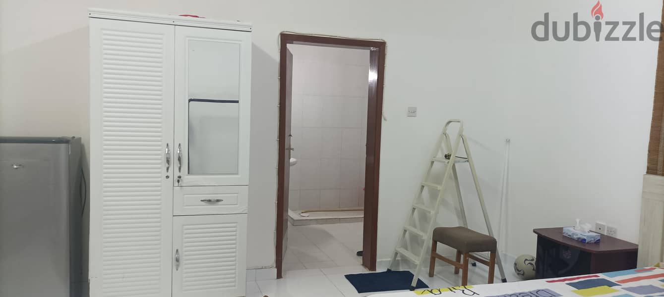 Fully furnished 1st floor studio 1