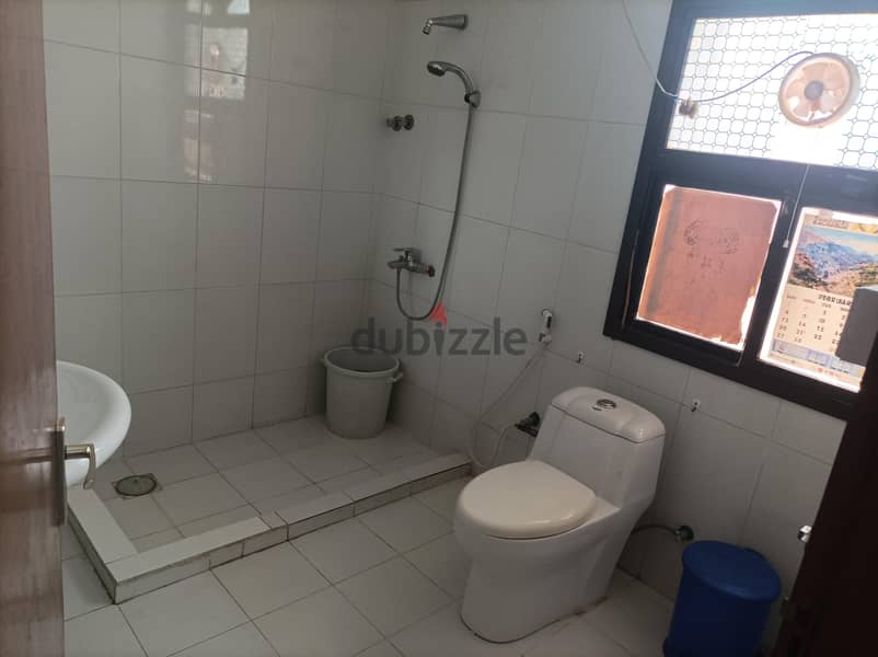 Fully furnished 1st floor studio 9