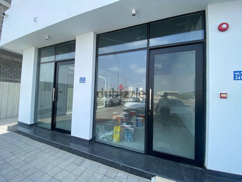 Brand New Commercial Space for Rent – Mawaleh 4