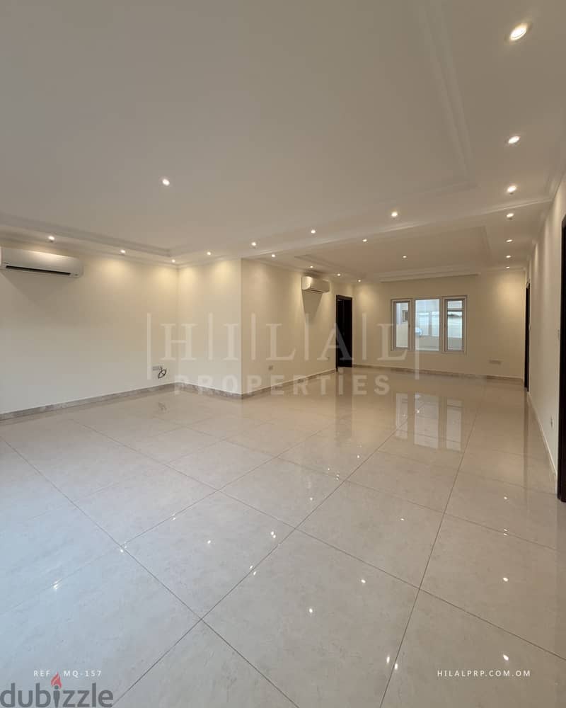 4-Bedroom Semi-Detached Villa To Let, Madinat Qaboos | فيلا توأم من 4 غرف للإيجار، مدينة قابوس 1