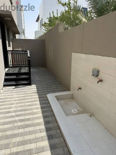 villa for rent in al mawaleh South /فيلا للايجار في الموالح الجنوبية