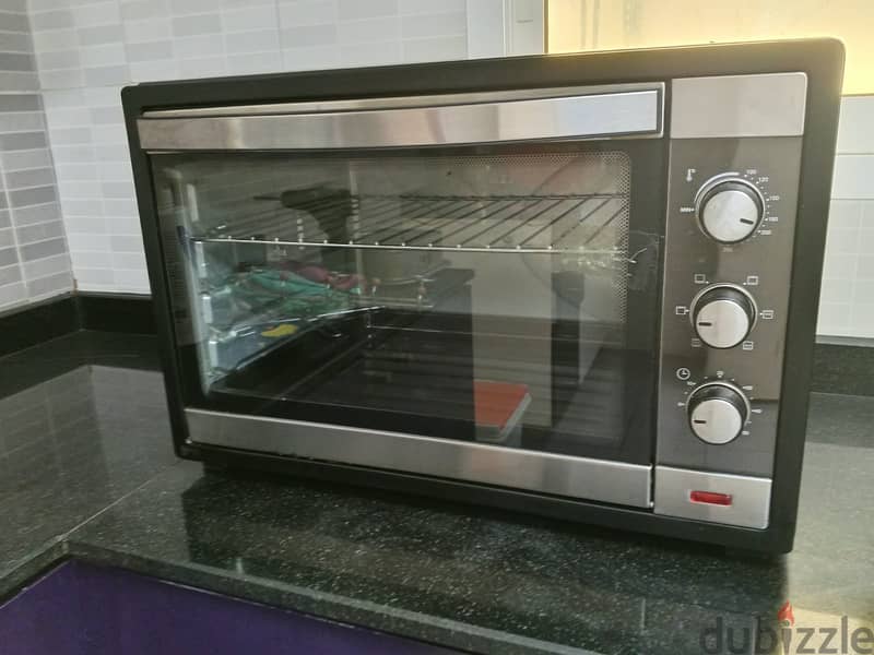 Geepas 60L Electric Oven + Prestige Square Baking Pan Combo 1