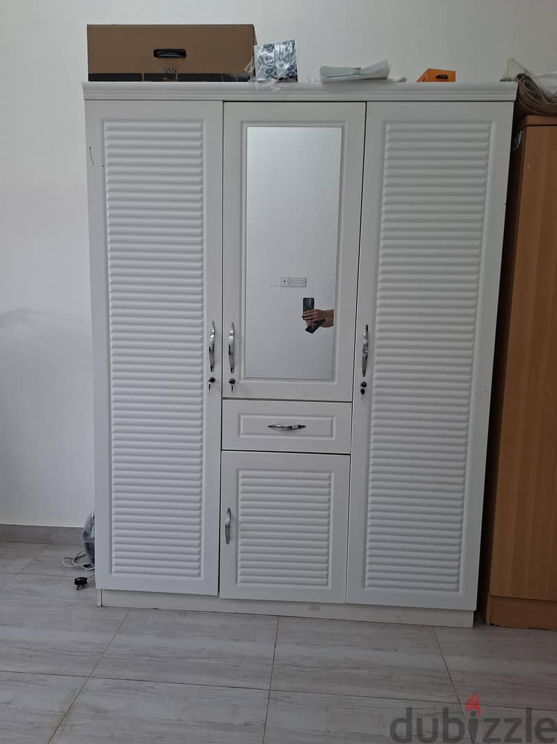 Cupboard Great Condition 1