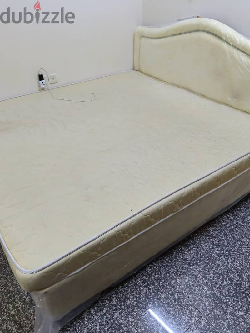 Mattress with cot and dressing table set. 1
