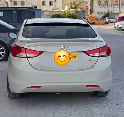Hyundai Elantra 2012