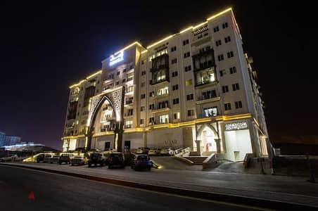 شقه للايجار ف بوشر قرب مسجد محمد الامين و شارع المها موقع مميز و حيوي-2BHK For Rent in Boushar