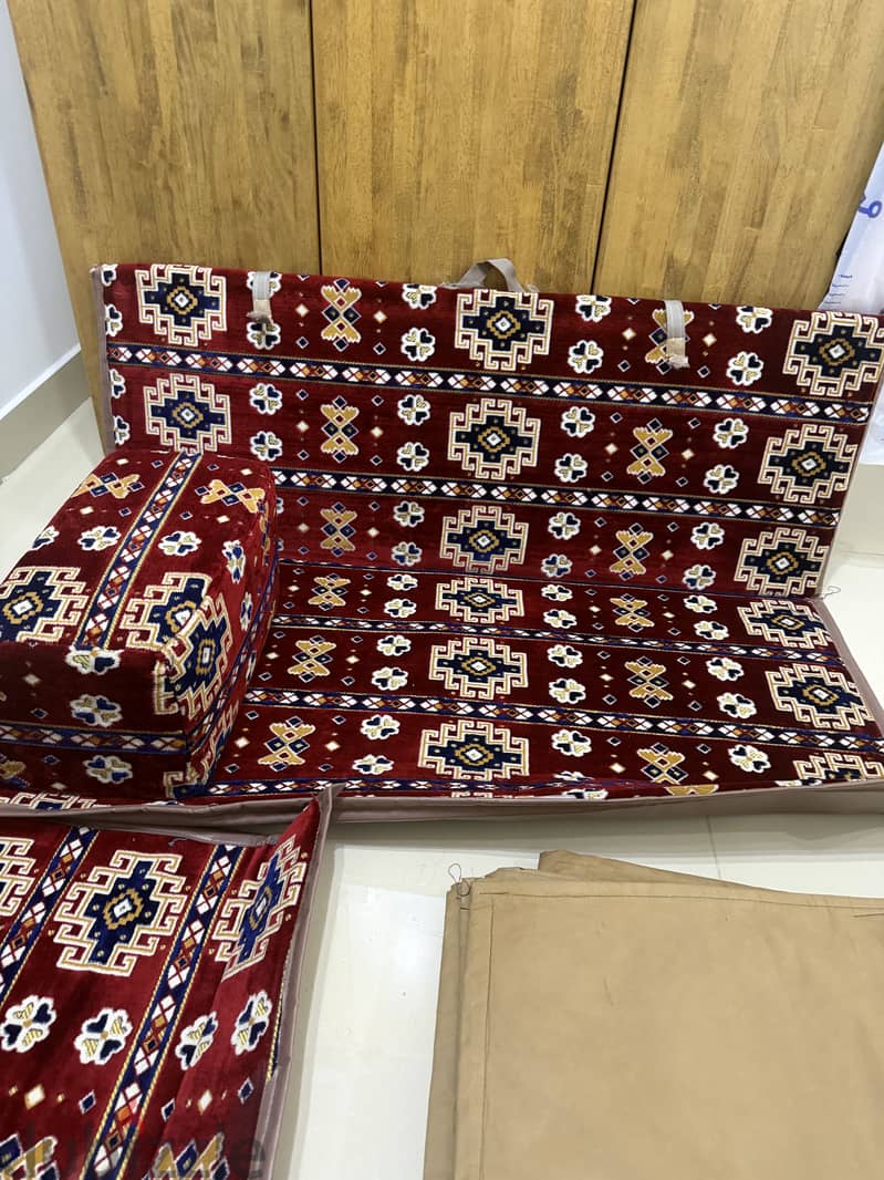 2 seats with handle & large floor carpet same set 1