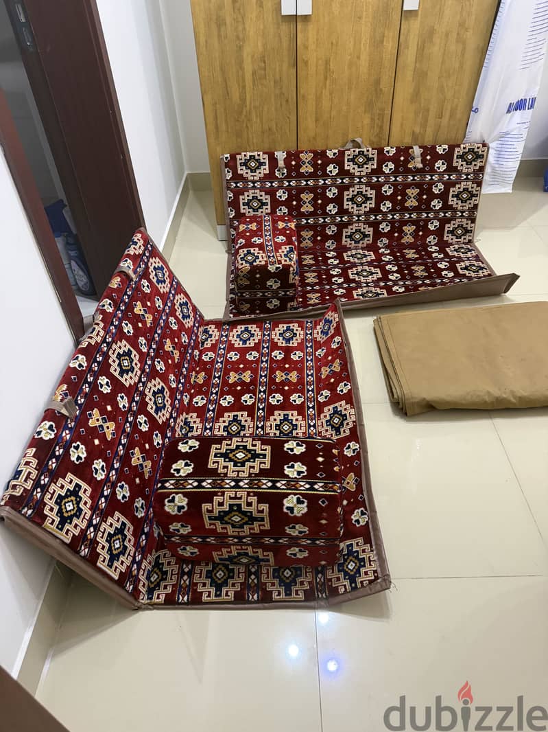 2 seats with handle & large floor carpet same set 4