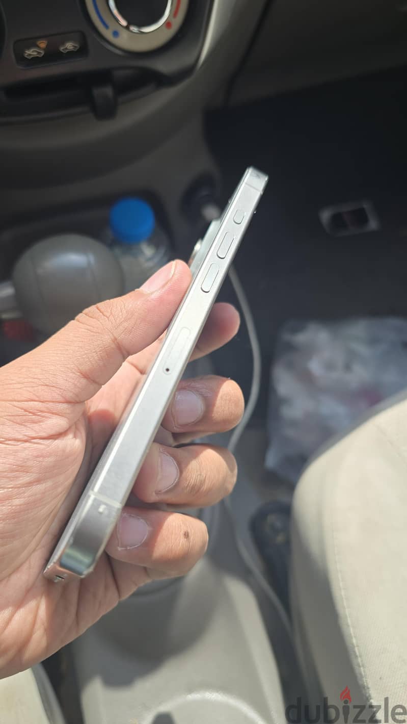 Apple - iPhone 15 Pro 3