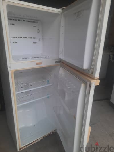 Samsung refrigerator for sale. . .