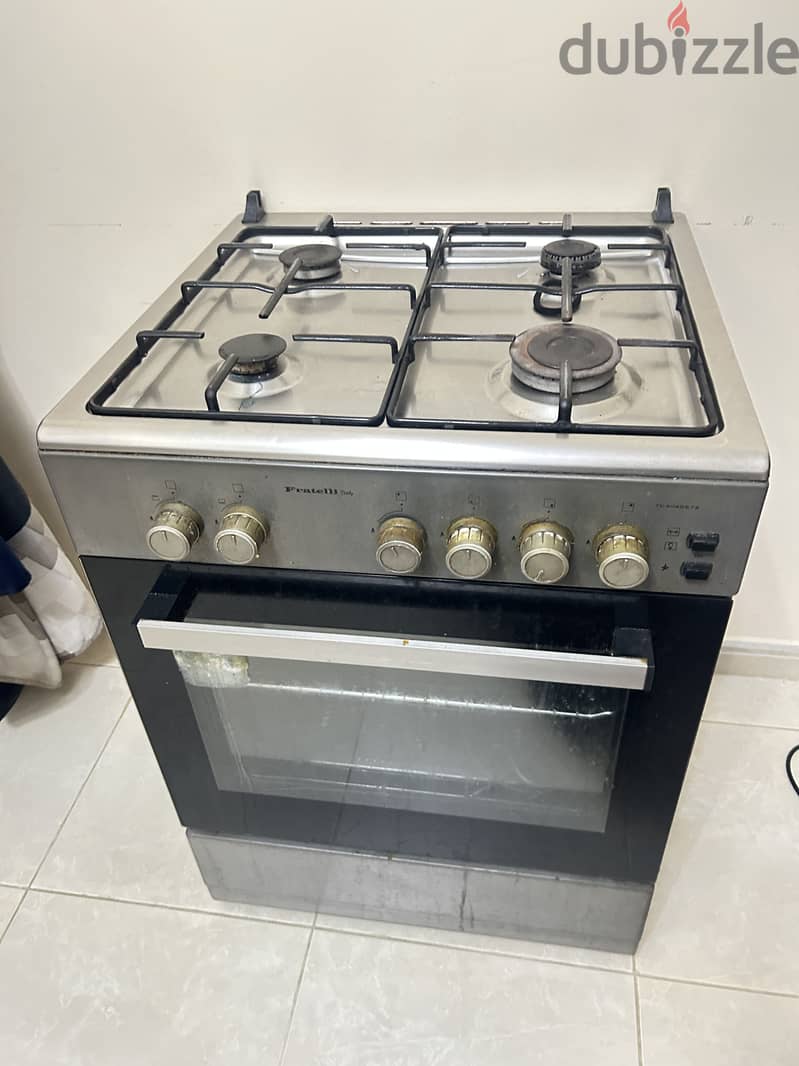 Cooking range 4 burners for sell 1