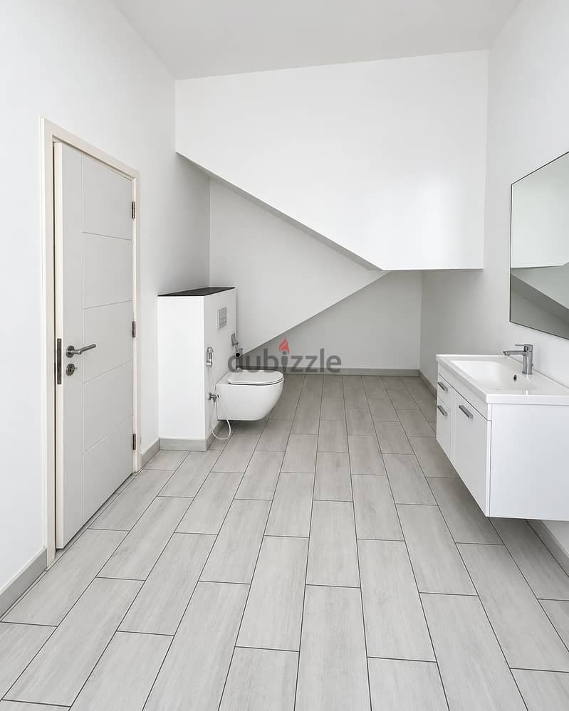 Commercial villa for rent in a prime location in Al azaiba SR-NJ-1864 10