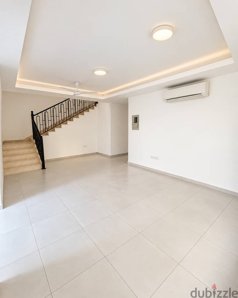 Billa for rent in Al Maabela SR-SD -1862 1