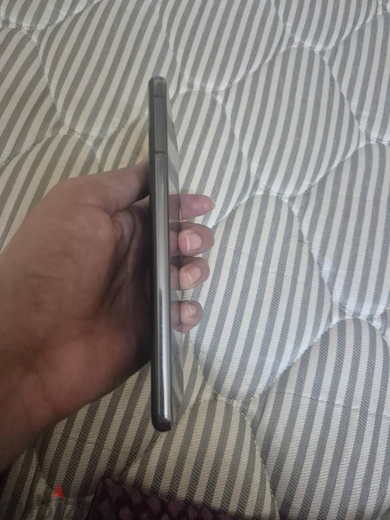 Samsung S21 5g black *pta approved * 4