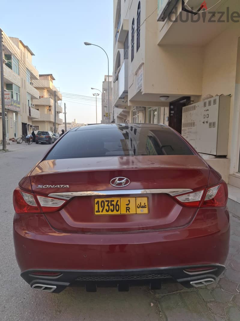 car far sale model 2014 sonata hondai price 1300 omr 2