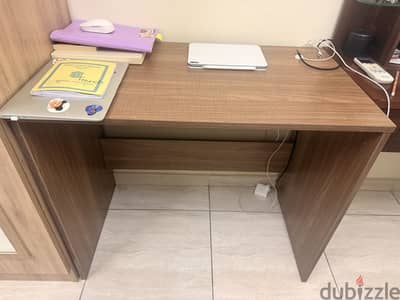 Used Study Table