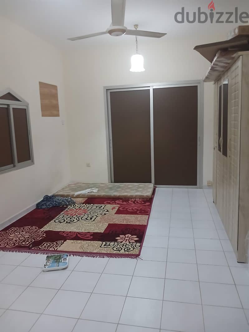 room for rent 3