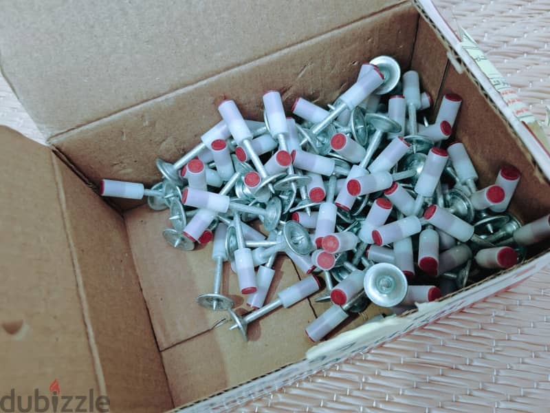 wall pin gun tool with pins almost new 5