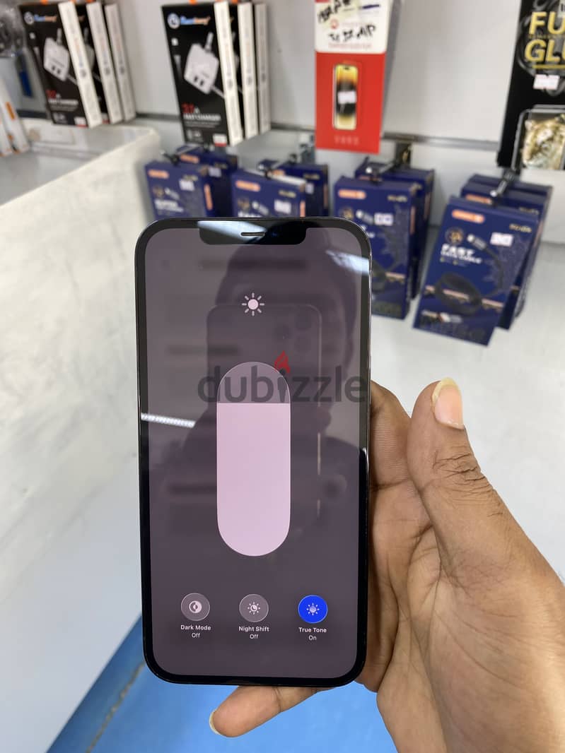Apple - iPhone 11 Pro Max 6