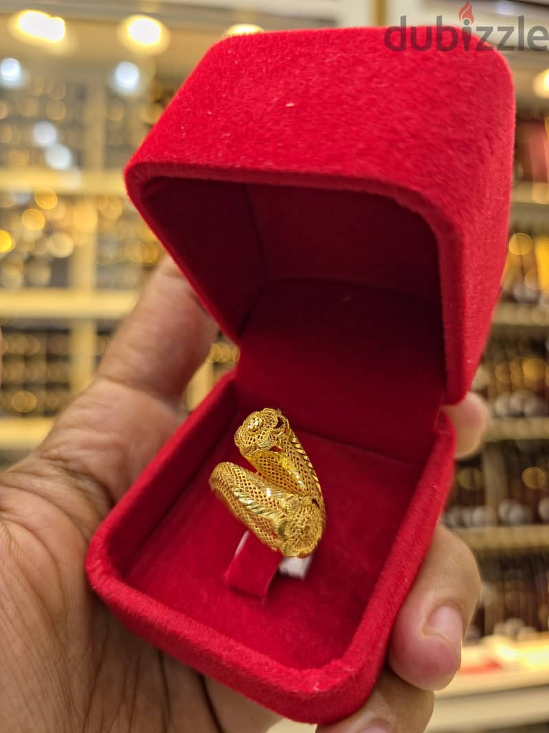 Ring Gold 21 karat 4